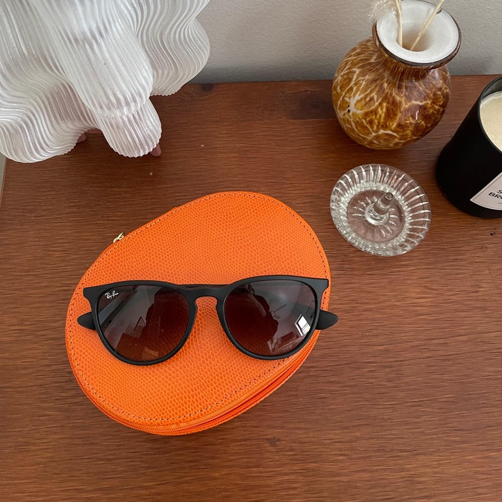 Ray-Ban Erika Round Sunglasses